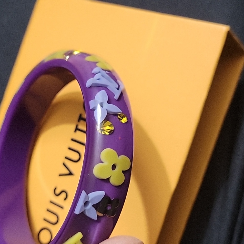 LOUIS VUITTON RESIN BANGLE VINTAGE BANGLE